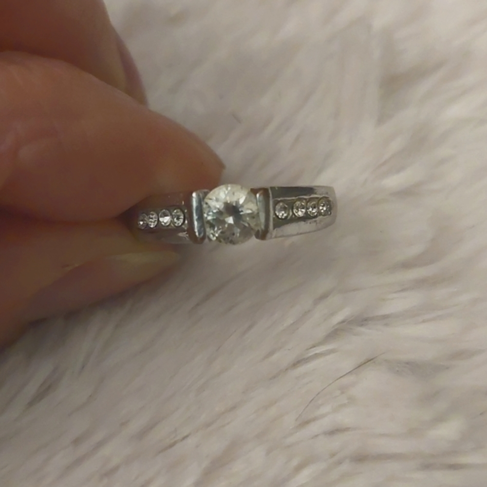 Size 6 silver and cubic zirconia ring